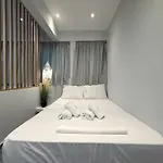 Smartliving Apts *