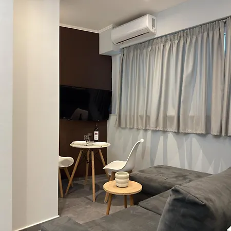 Smartliving Apts *