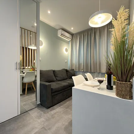 Smartliving Apts *