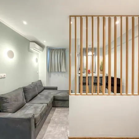 Smartliving Apts *